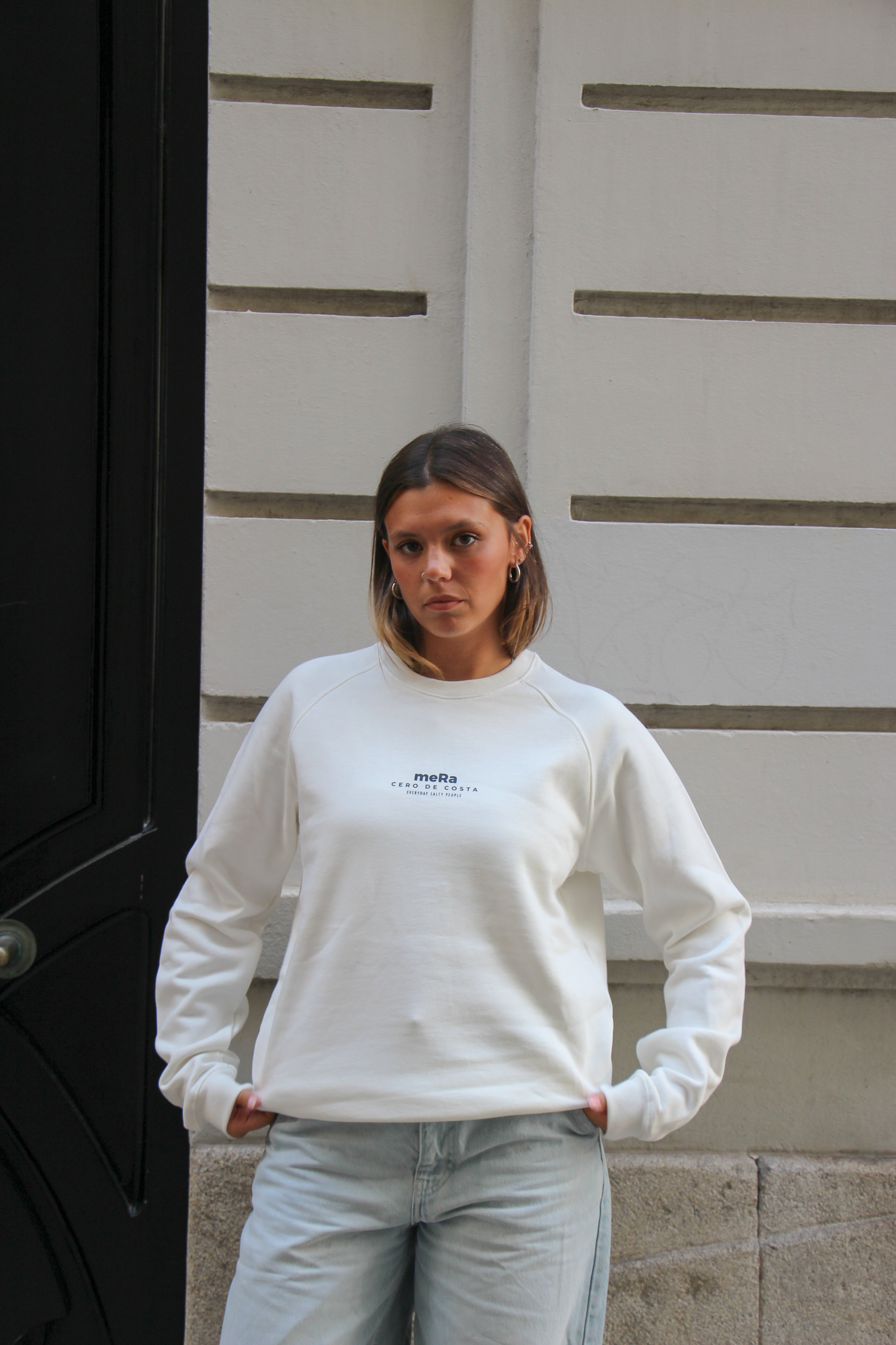 SUDADERA "MERA" BLANCO/NEGRO